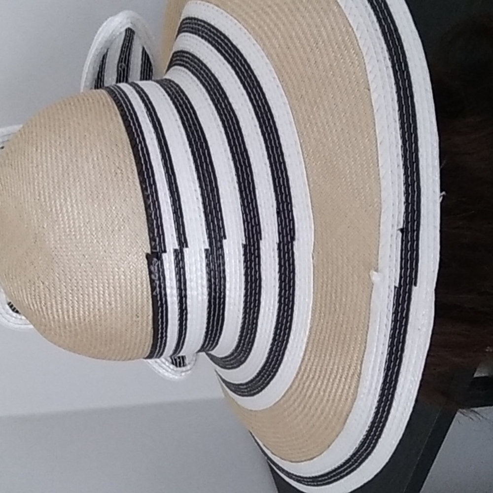 Church hat - Picture 4 of 6